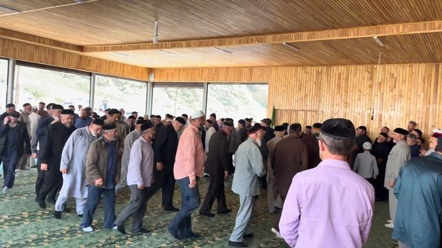 Зикр Анди на зиярате шейха Умар-Хаджи-Андийского 17.07.2024г смотреть онлайн