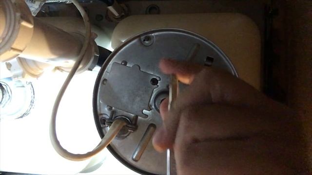 Garbage disposal humming but not spinning, смотреть онлайн