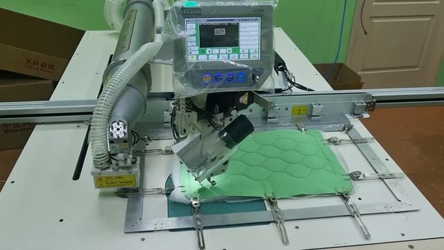 Juita K10 с полем шитья 1800х850 мм, без подъёма головы. смотреть онлайн