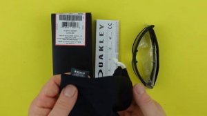 Unboxing of Kids Oakley Turbine XS Sunglasses