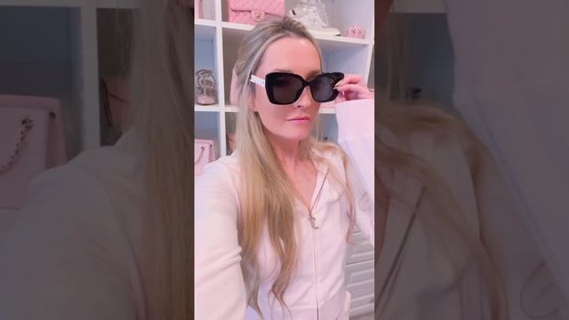 Unbox my new sunglasses with me #unboxing #chanel