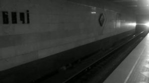 Как приезжает метро