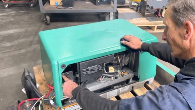 Cummins Onan RV QG 5500 EVAP Generator Gasoline Engine AS IS for parts