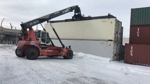 Погрузка рефконтейнеров "Carrier" 45 футов "Ричстакером"