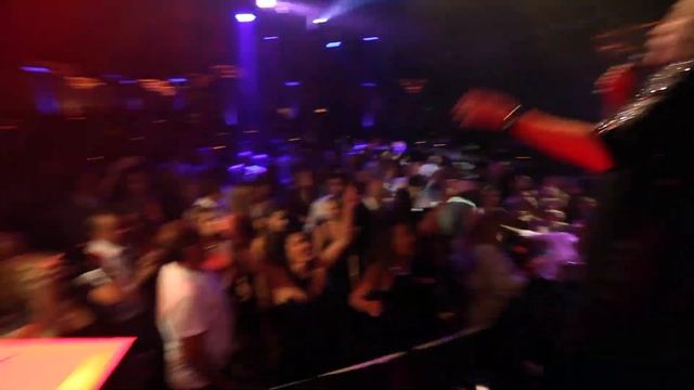 larger then life zvika pik смотреть онлайн