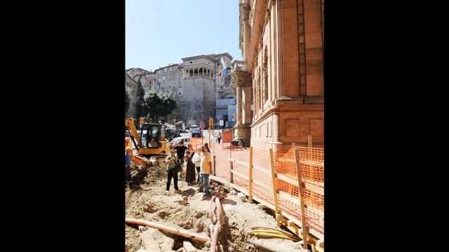 Foto del giorno di Giancarlo Belfiore cantiere via Fabretti a Perugia смотреть онлайн