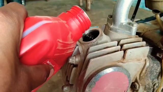 How to clear engine jaam problem Honda CD70 смотреть онлайн