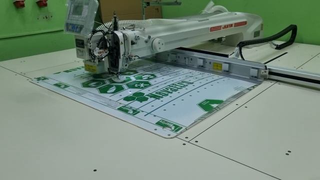 стежка пуховика на Juita K8 смотреть онлайн