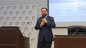 Михаил Сумбатян. Директор  IT КОЛЛЕДЖА MIRBIS