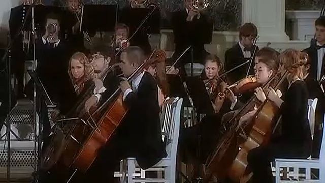 Orchestra "Taurida" - "Moonlight Serenade" смотреть онлайн