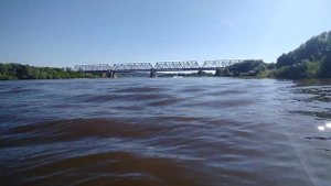 Многолюдно на Оке у Каширы