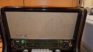 Радиоприемник Октава. 1957 год выпуска. Сделано в СССР