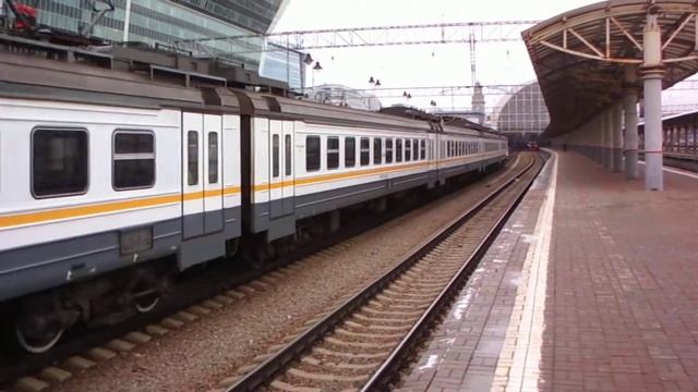 Отправление электрички на Апрелевку с Киевского вокзала смотреть онлайн