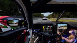 моя ПЕРВАЯ гонка В VR очках assetto corsa competizione