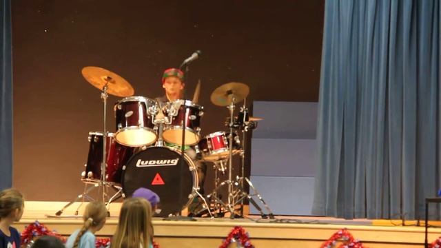 Sebastian Anderson, super short drumming snippet смотреть онлайн