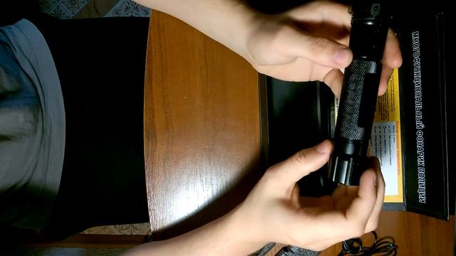 Электрошокер-фонарь Police 1102 смотреть онлайн