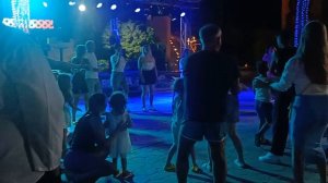 rehana royal beach hotel 5. вечерняя дискотека.