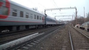 ЭП1М-522 с поездом Москва — Ростов-на-Дону