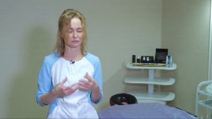 Елена Амасова, косметолог-массажист.