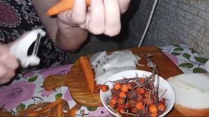 ЛАЙФХАК КАК ПРАВИЛЬНО ПОЧИСТИТЬ МОРКОВЬ