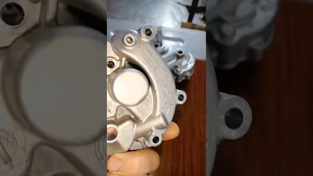 Эффективный способ удаления загрязнений на деталях -мойка при помощи профессиональных моющих средст смотреть онлайн