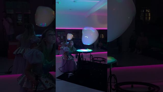 Шоу мыльных пузырей Оксаны Логро