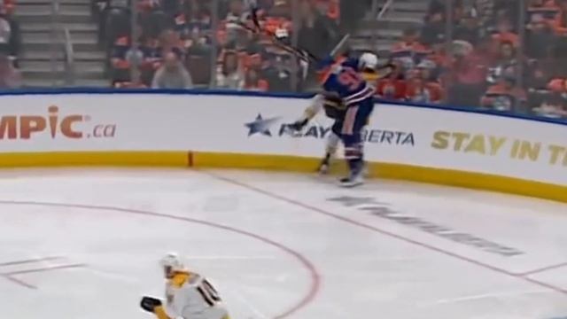 Evander Kane hit on Dante Fabbro - Have your say! смотреть онлайн