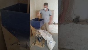 Молотковая дробилка в работе