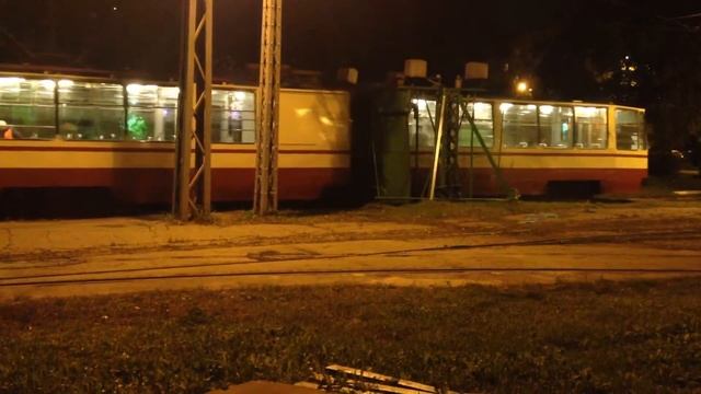 Летняя мойка трамваев (summer washing trams) смотреть онлайн