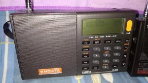 тест радіоприймачів  Tecsun pl 330 та  Xhdata d 808