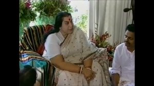 1986-1014 Чистка для глаз. Калькутта, Индия. Классические субтитры.