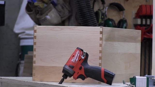 Milwaukee FUEL M12 Gen 2 Tools смотреть онлайн