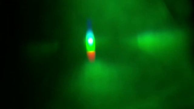 Оптика - Дифракция света (Опыт в домашних условиях) смотреть онлайн