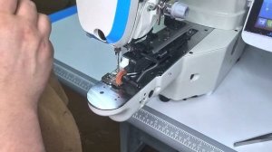 Пуговичная швейная машина Jack JK1903. Мебельная пуговица на ножке.