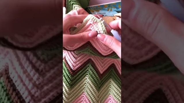Плед крючком. Невозможно оторваться от вязания #вязание смотреть онлайн