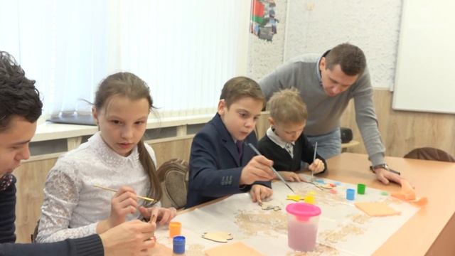 Профактивисты поздравили детей с Новым годом смотреть онлайн