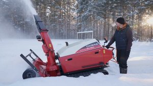 Снегоуборщик Caiman Edo 48YD и машины Baumech ML 02, ML 03: убирать тонны снег без водительских пра