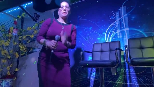 Cover, Phuong Tanh, Gia Tu Di Vang смотреть онлайн