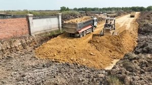 Good Job 100% Complete First Layer Road Foundation Construction Bulldozer Pushing Clear Dirt Stone
