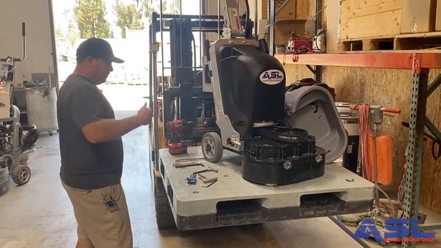 ASL Machines: Adjusting the belt on your model T2 grinder смотреть онлайн