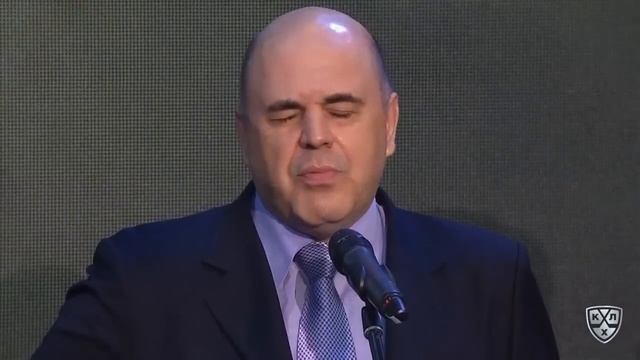 Дмитрий Квартальнов забирает приз Лучшему Тренеру Сезона 2015-2016