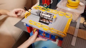 LEGO Лифт
