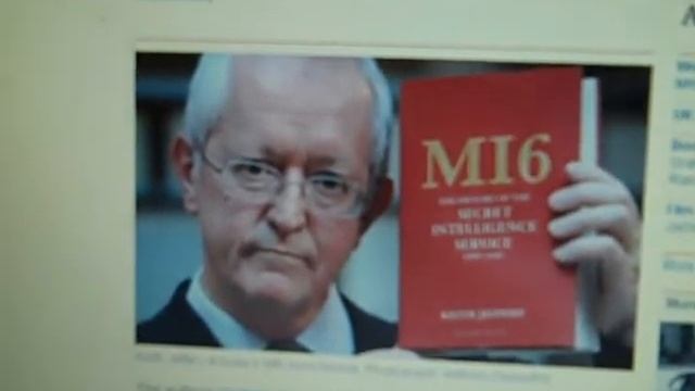 Intro to Blue Spectacles and espionage of A.J. Ayer смотреть онлайн