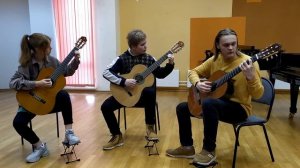 Скамеечка в обр. В. Калинина и Н. Бабушкина