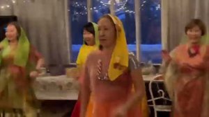 Индийскэй үҥкүүнү сбербаан кыргыттара толороллор кэҥкэмэҕэ