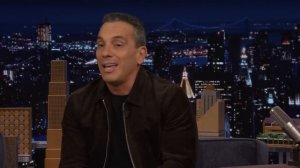 Sebastian Maniscalco Gets Stopped By Bookies While Ordering Hailey Bieber's Erewhon Smoothie