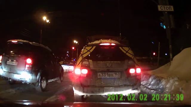 Видеорегистратор Supra SCR-680 - пример ночной съёмки.AVI смотреть онлайн