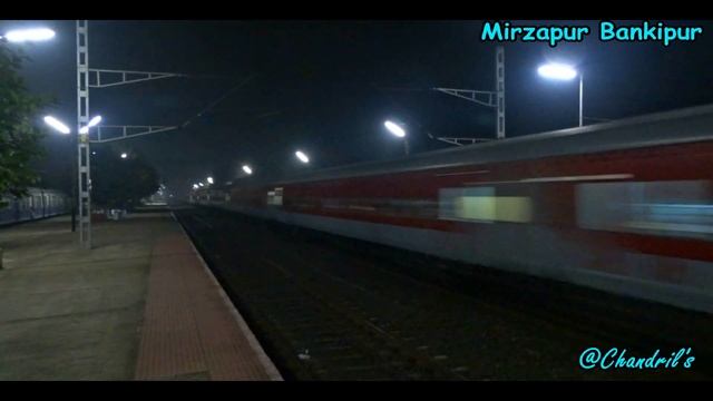 Latest LHB Sensation... Raging WAP-4 Howrah - Anand Vihar T SF sets the Track on Fire !!! смотреть онлайн