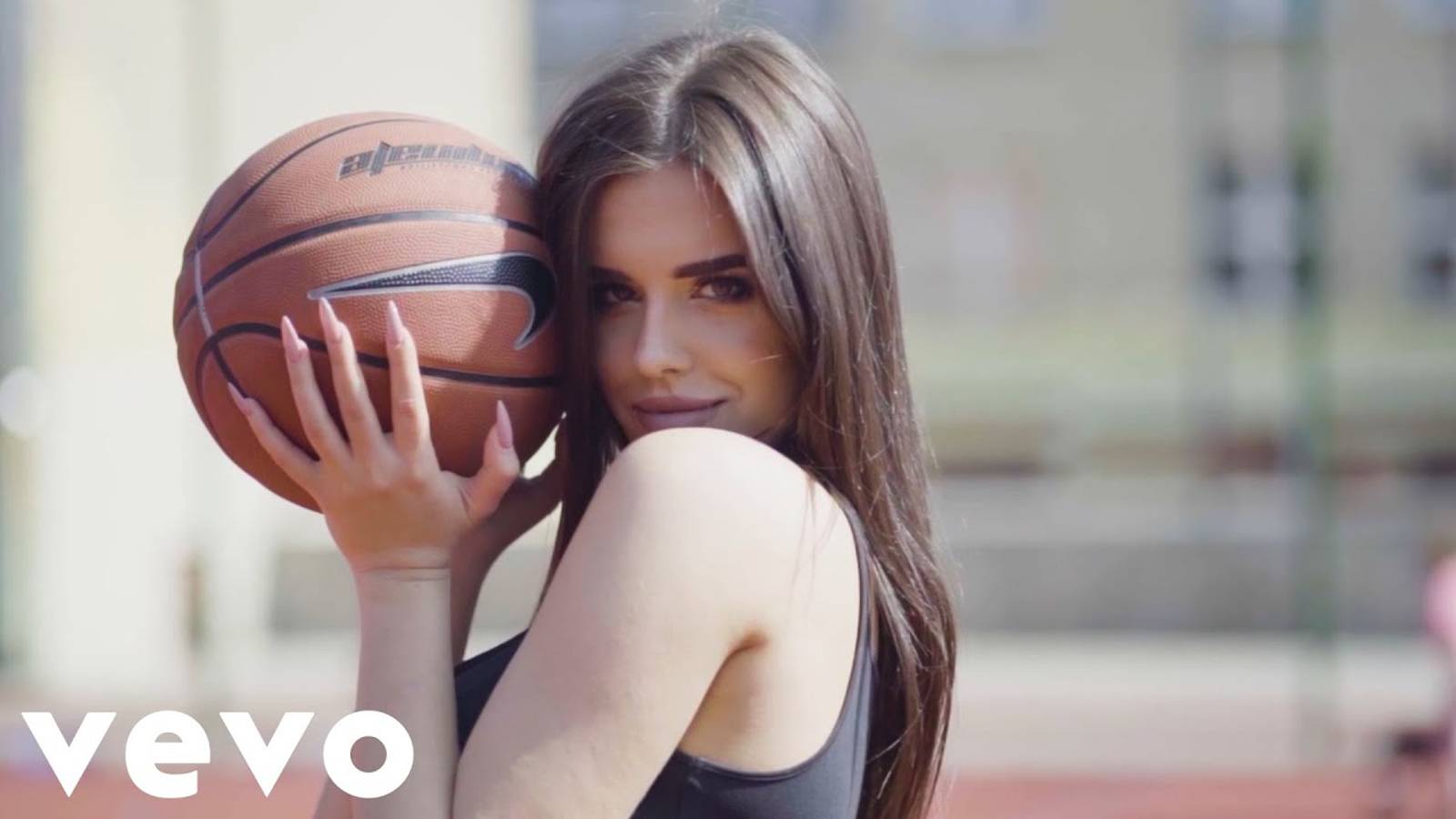 Emre Kabak - Sures смотреть онлайн