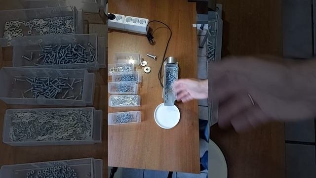 Вибролоток (вибропитатель) на базе демагнитизатора MDC-4/60